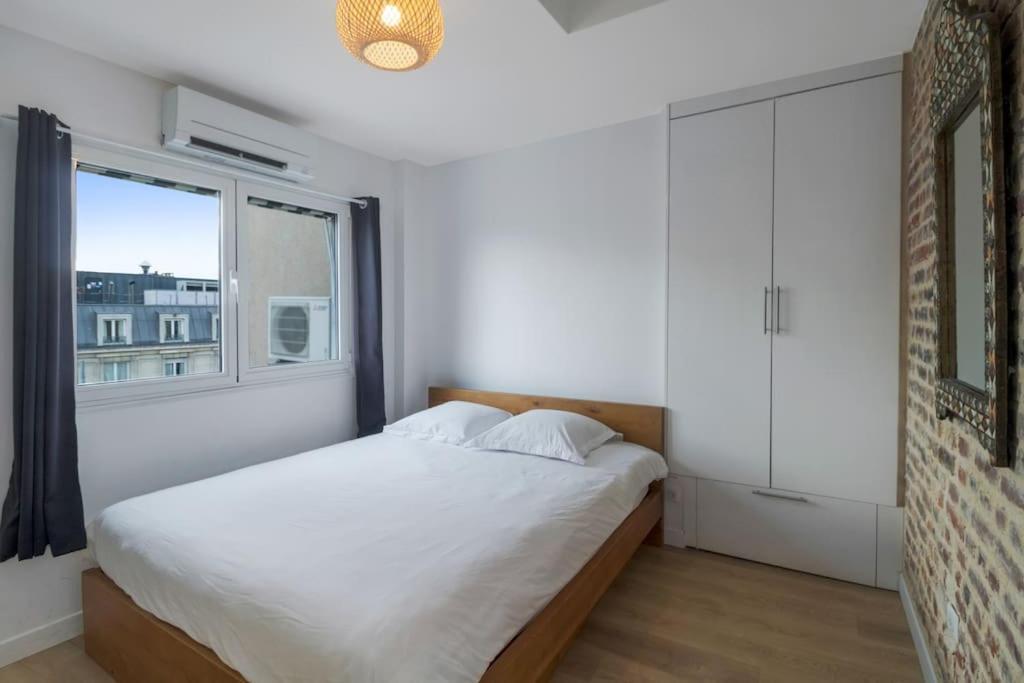 1 Bedroom#haussmann#amazing View#effeiltower#ac Apartment Paris